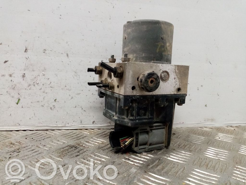 Ford Mondeo Mk III ABS-pumppu 