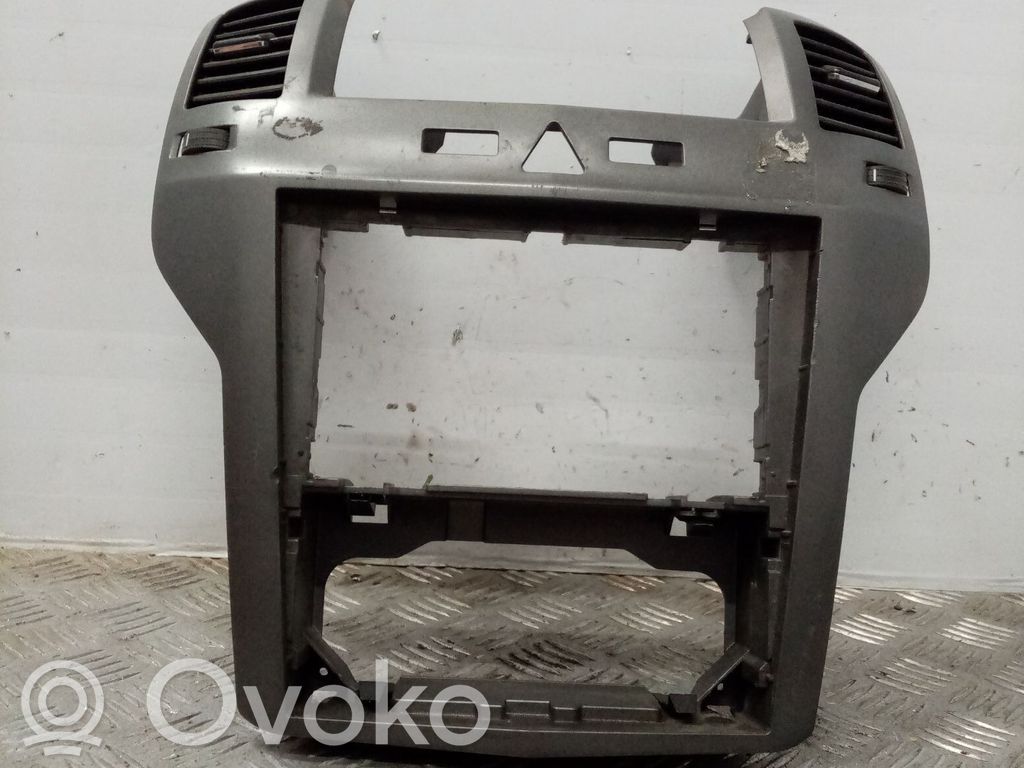 Opel Zafira B Consola central 