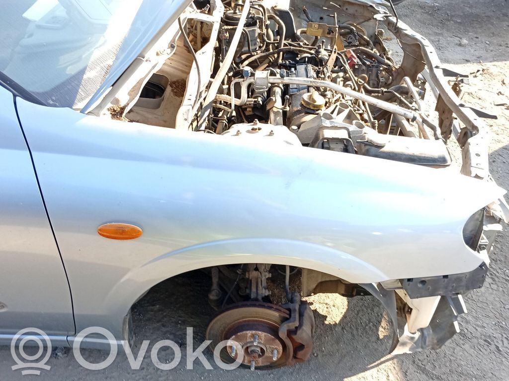 Nissan Almera N16 Parafango