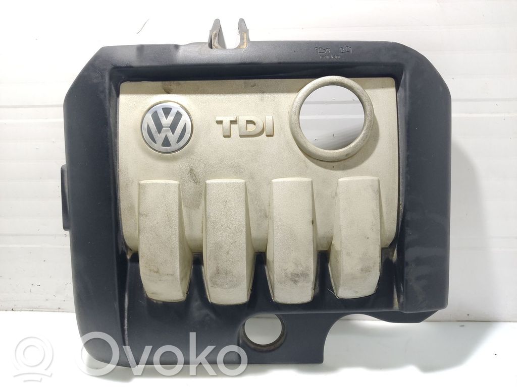 Volkswagen Passat Alltrack Couvercle cache moteur 