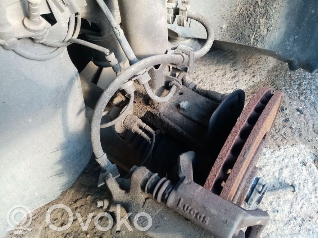 Peugeot 406 Achsschenkel vorne