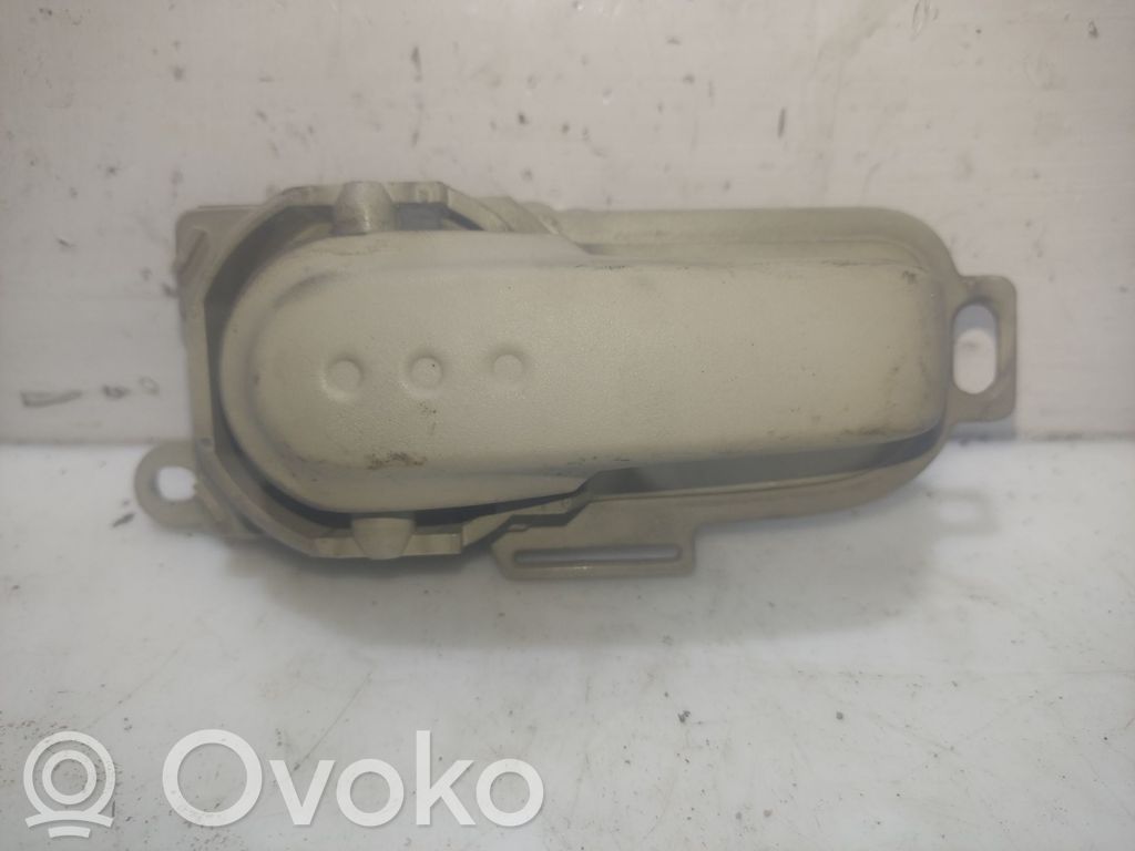 Klamka wewnętrzna drzwi przednich   80671BC001,5010800006
