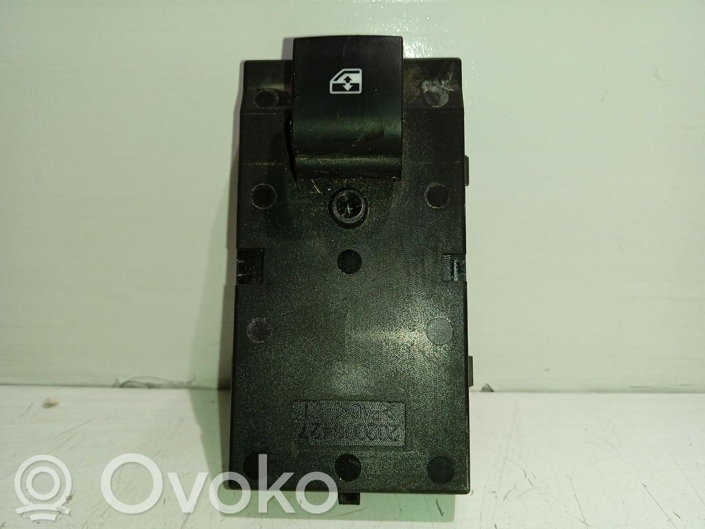 Chevrolet Aveo Electric window control switch 