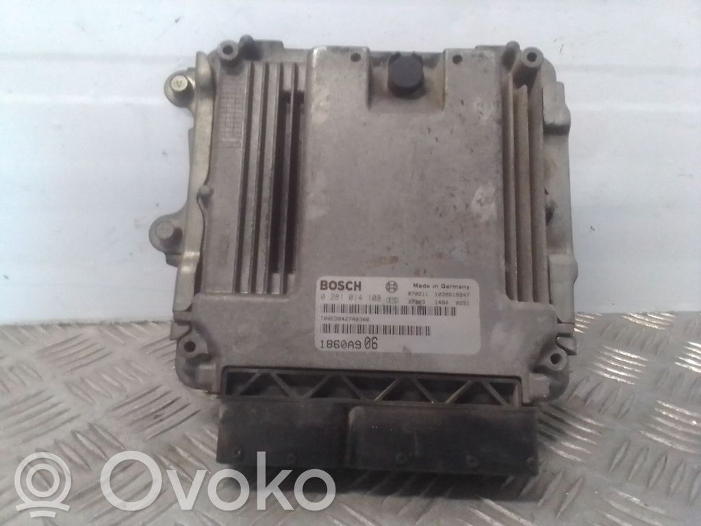 Unidad de control/módulo del motor   1860A906,0281014108,T00ED0427A0308
