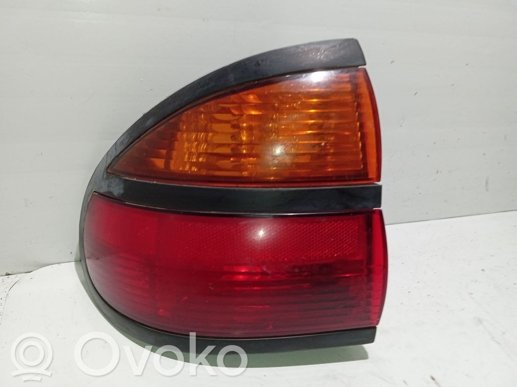 Renault Laguna I Luci posteriori 