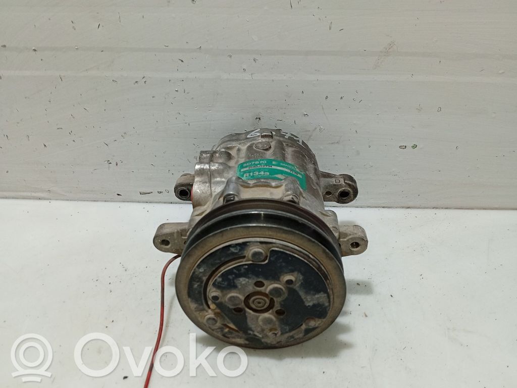Opel Corsa B Air conditioning (A/C) compressor (pump) 