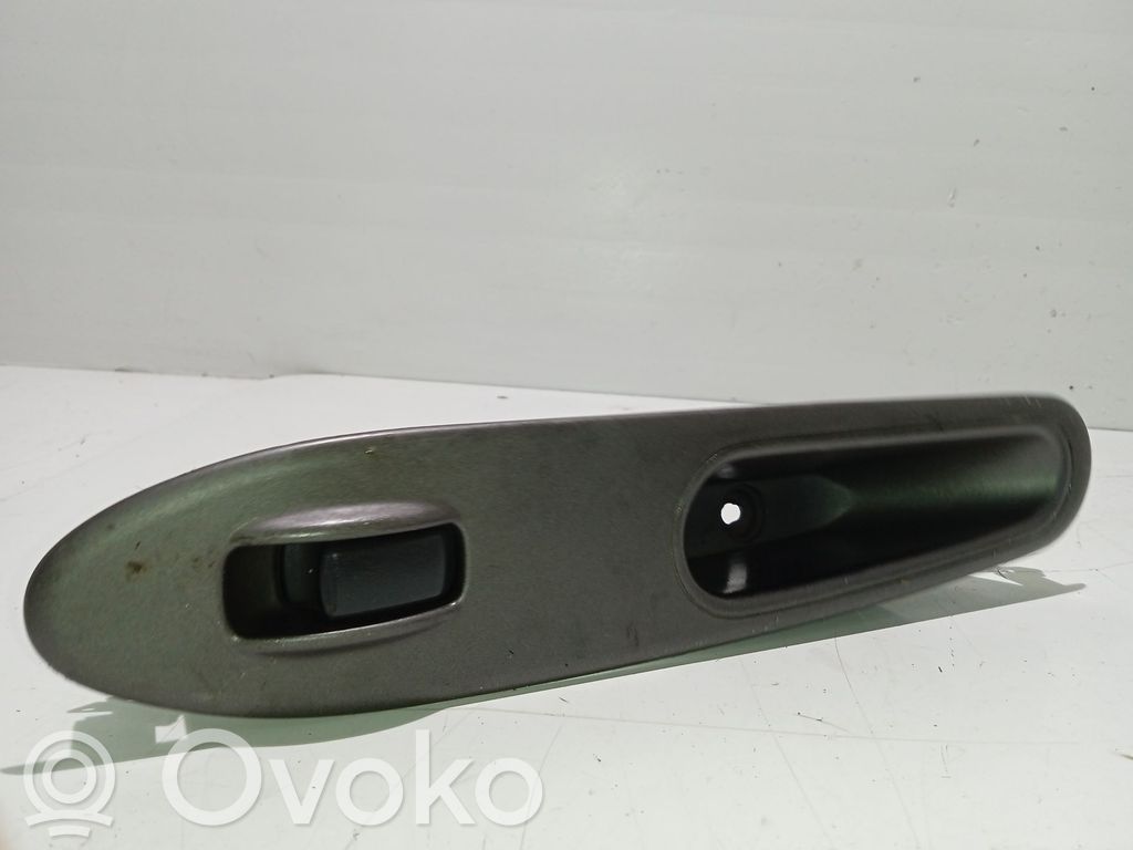 Включатель электрических окон   620W0304