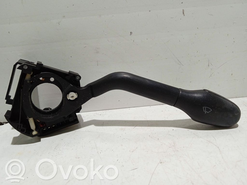 Seat Cordoba (6K) Commodo d'essuie-glace