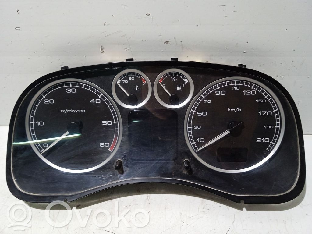 Peugeot 307 Speedometer (instrument cluster) 