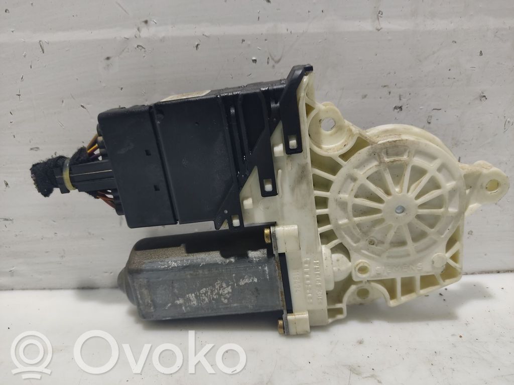 Volkswagen Golf SportWagen Motorino alzacristalli della portiera posteriore