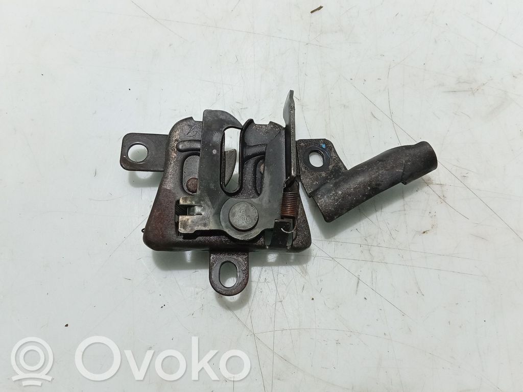 Subaru Forester SF Tie down hook / loop 