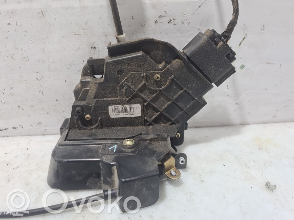 Ford Focus Front door lock 