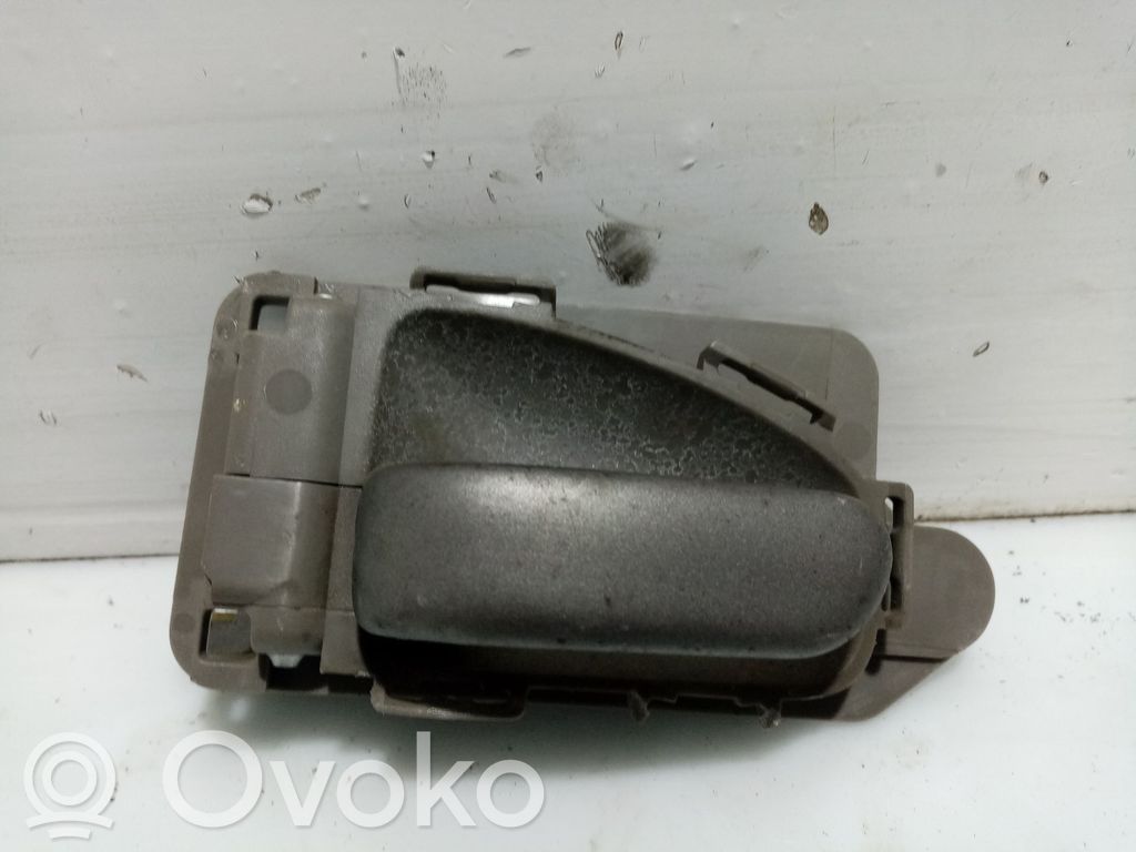 Manecilla interna puerta trasera   9143F2