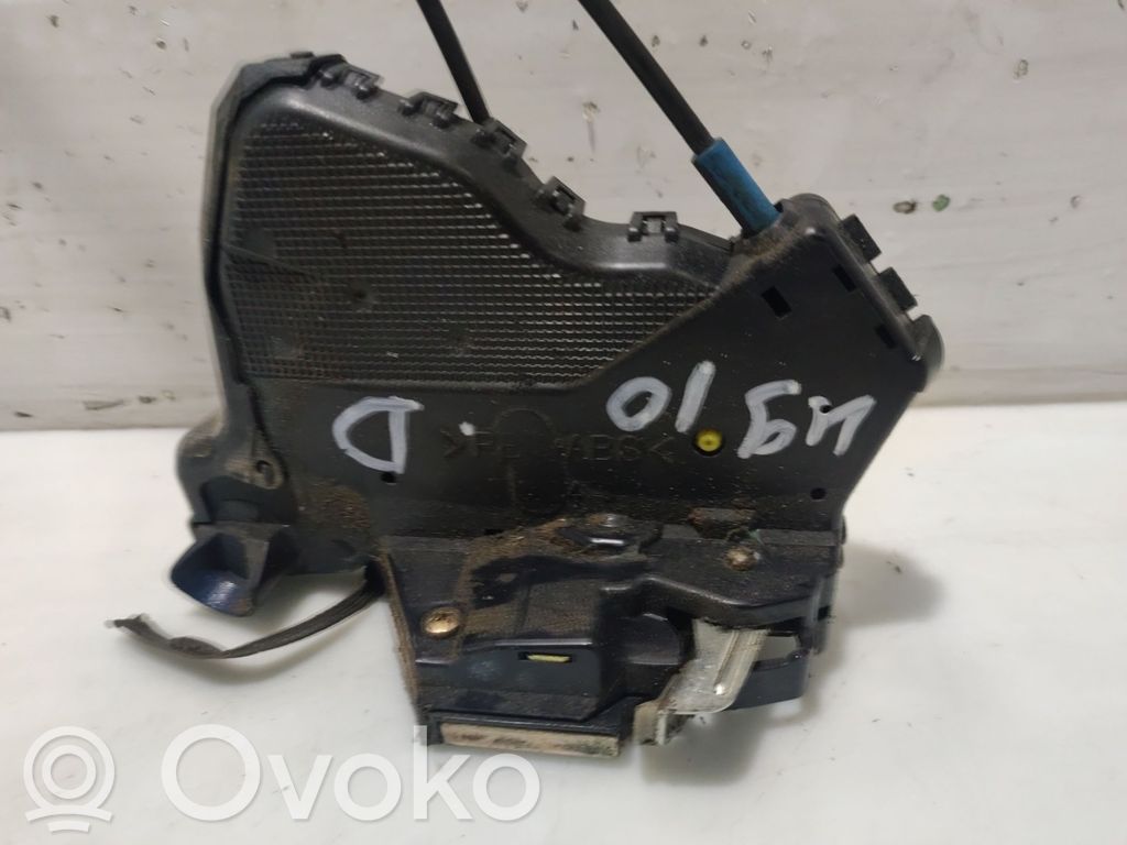 Toyota Corolla E120 E130 Etuoven lukko 