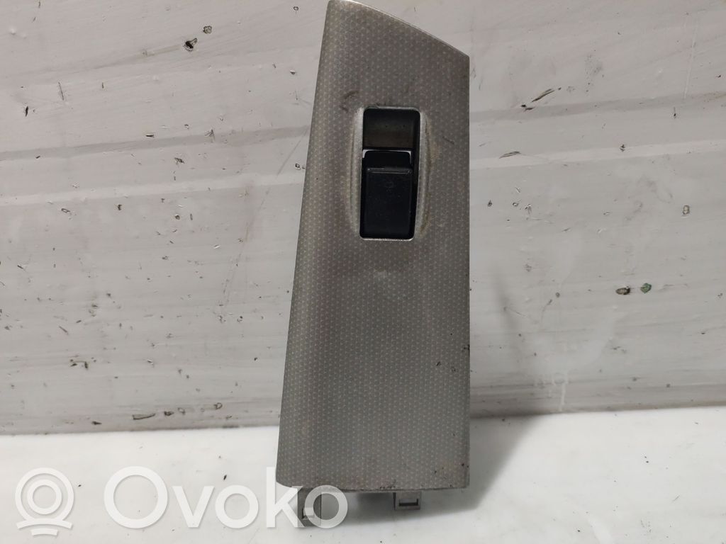 Toyota Corolla E120 E130 Electric window control switch 