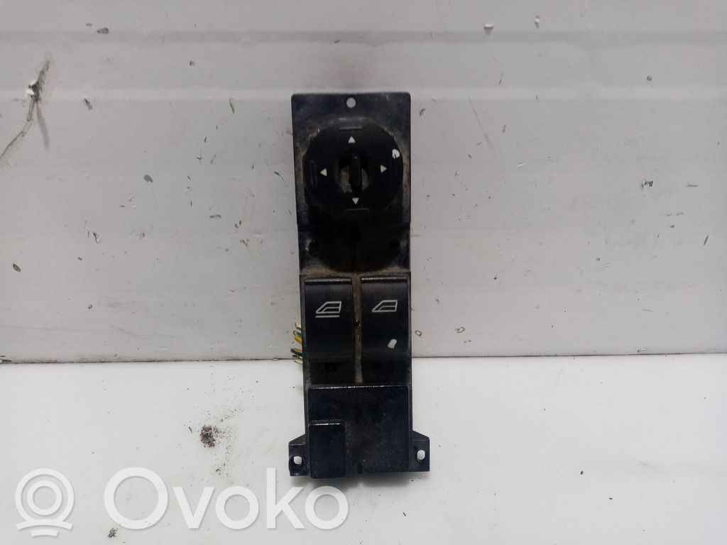 Ford Focus Electric window control switch 