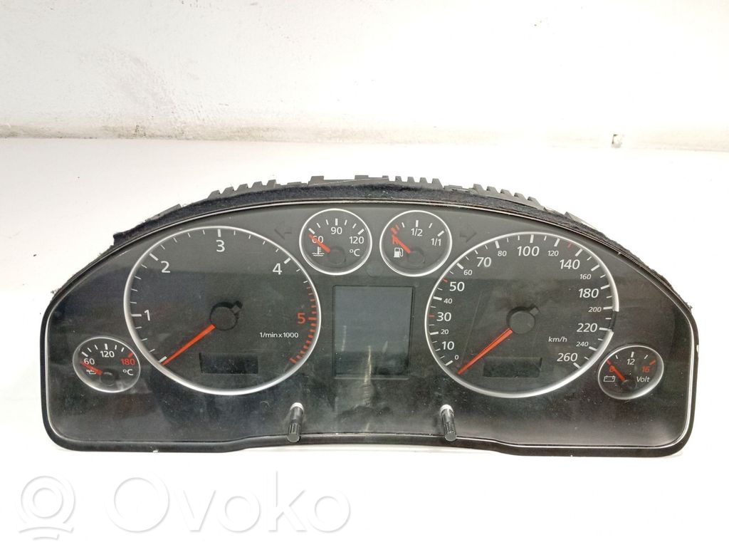 Audi A6 Allroad C5 Spidometrs (instrumentu panelī) 