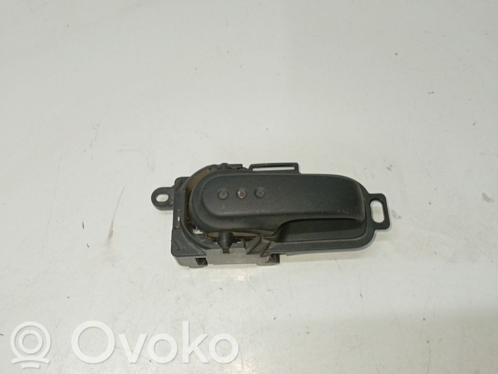Nissan Micra Manecilla interna puerta delantera 