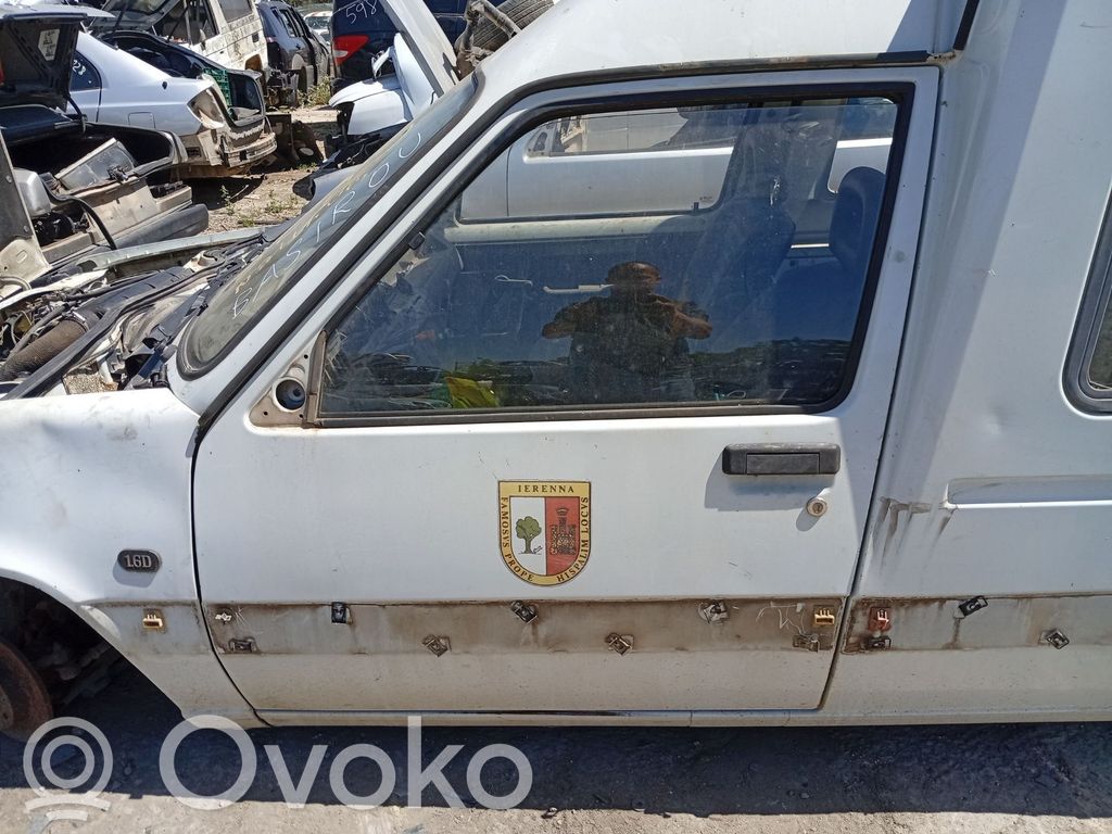 Renault Express Priekinės durys 