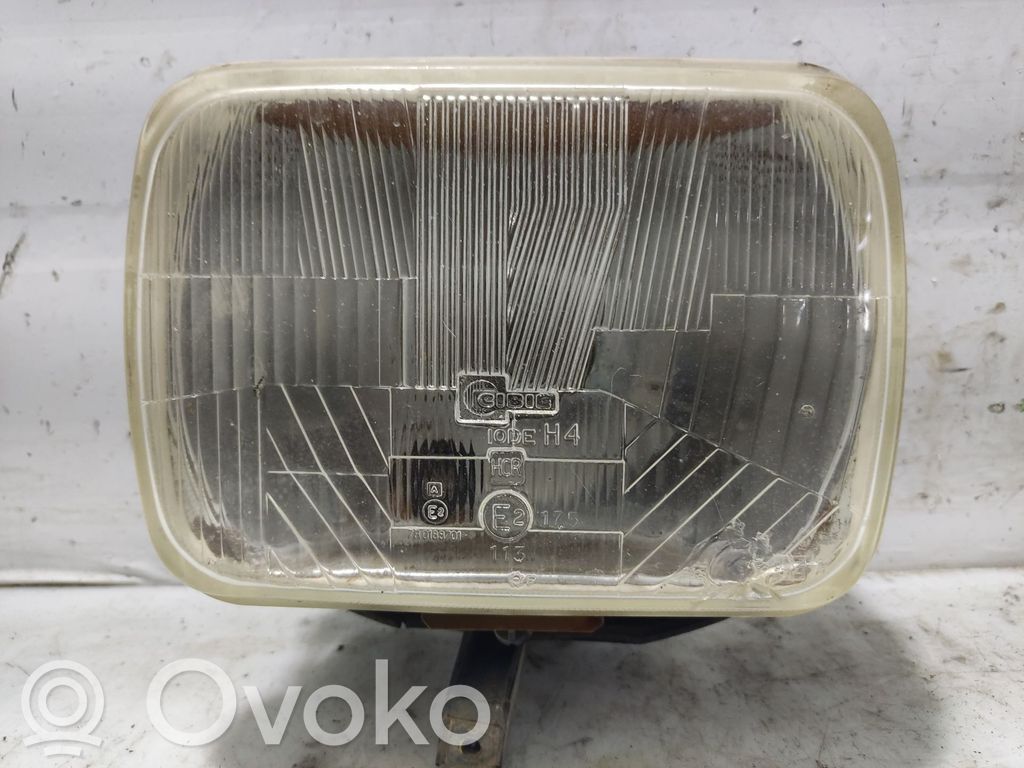 Renault Express Headlight/headlamp 