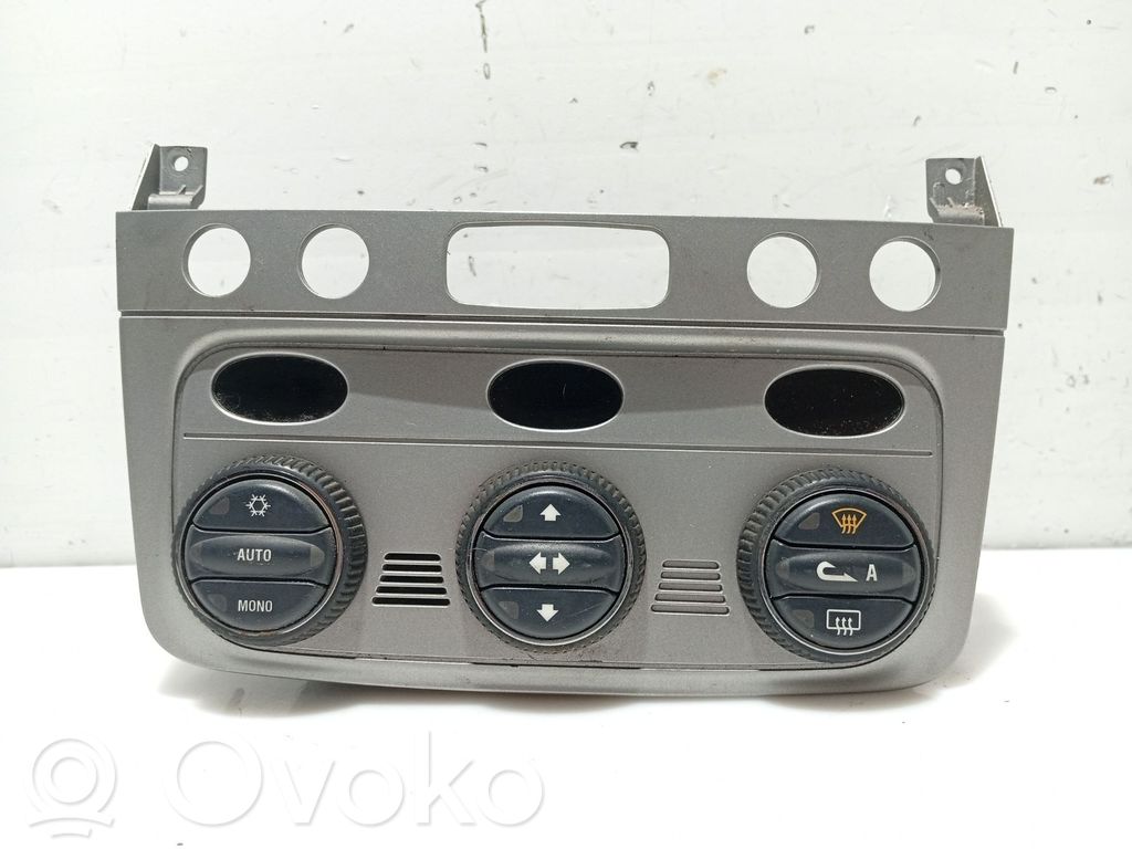 Alfa Romeo 147 Climate control unit 