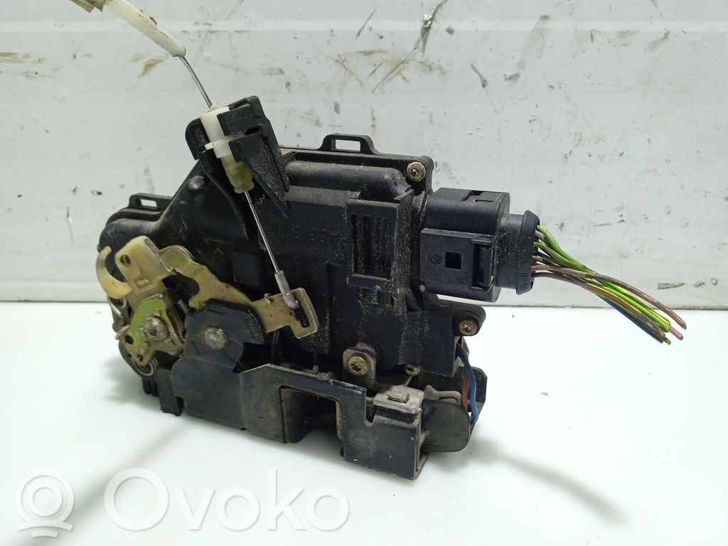 Etuoven lukko   401837015