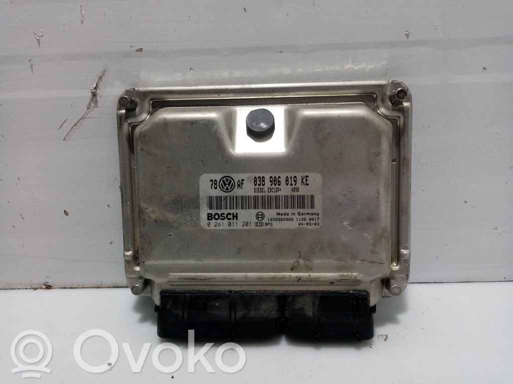 Unité / module de commande d'injection de carburant   038906019KE,0281011201