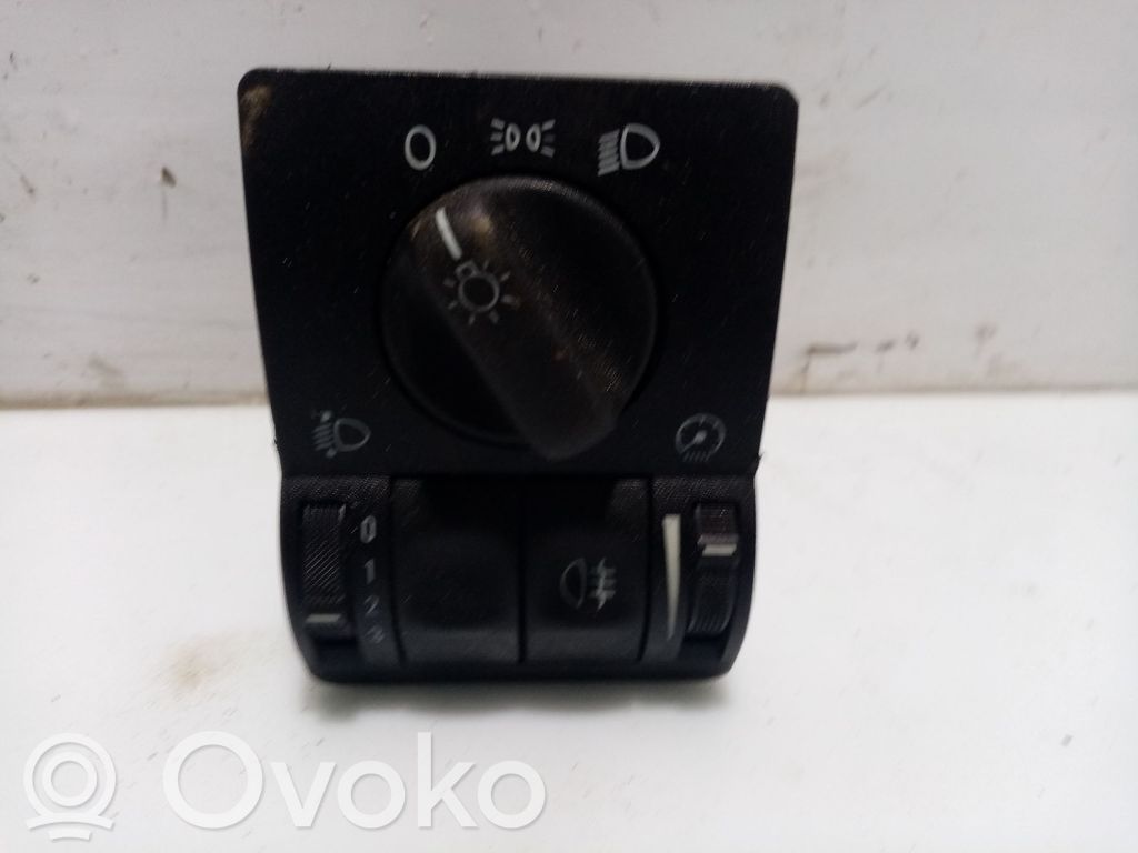 Panel lighting control switch   307981070,90561381,90437443