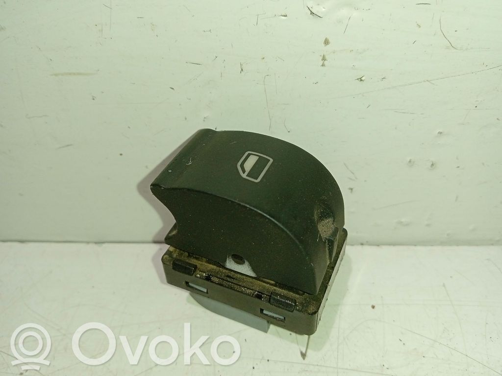 Interruptor del elevalunas eléctrico   8E0959855A5PR