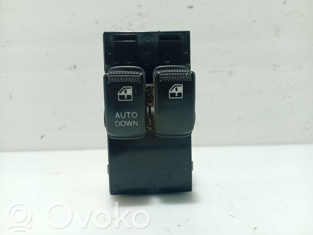 Hyundai Getz Electric window control switch 
