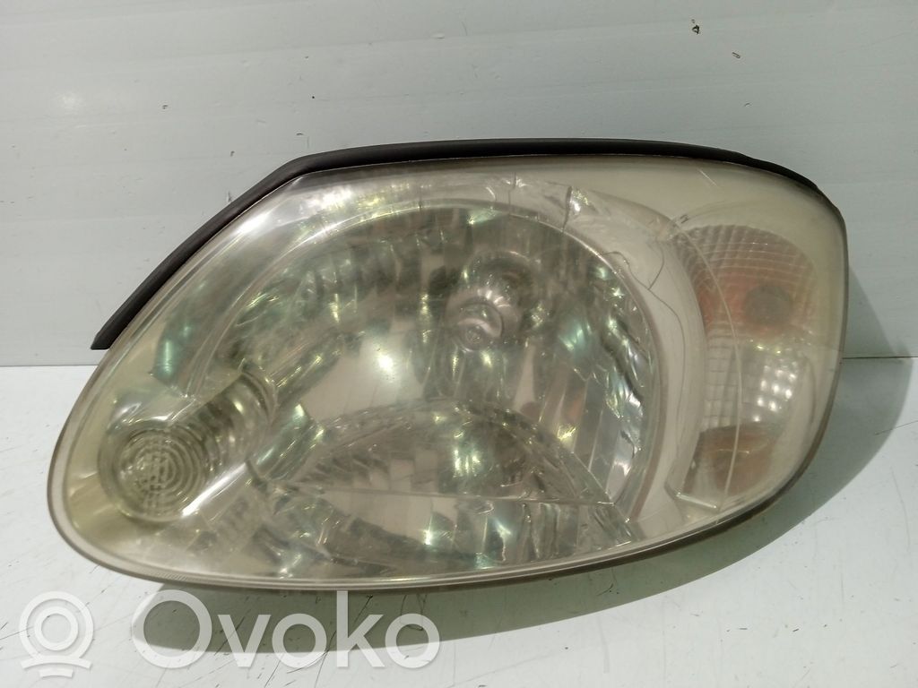 Hyundai Accent Phare frontale 
