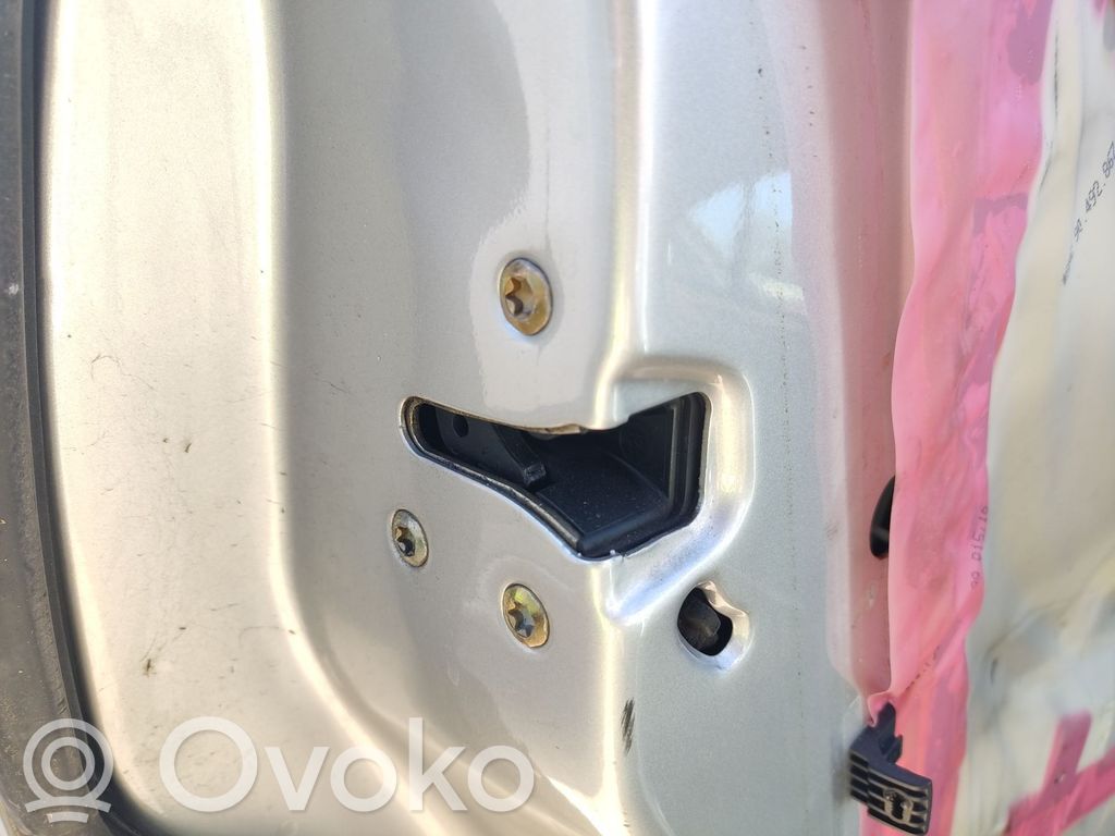 Opel Omega B1 Задний замок 
