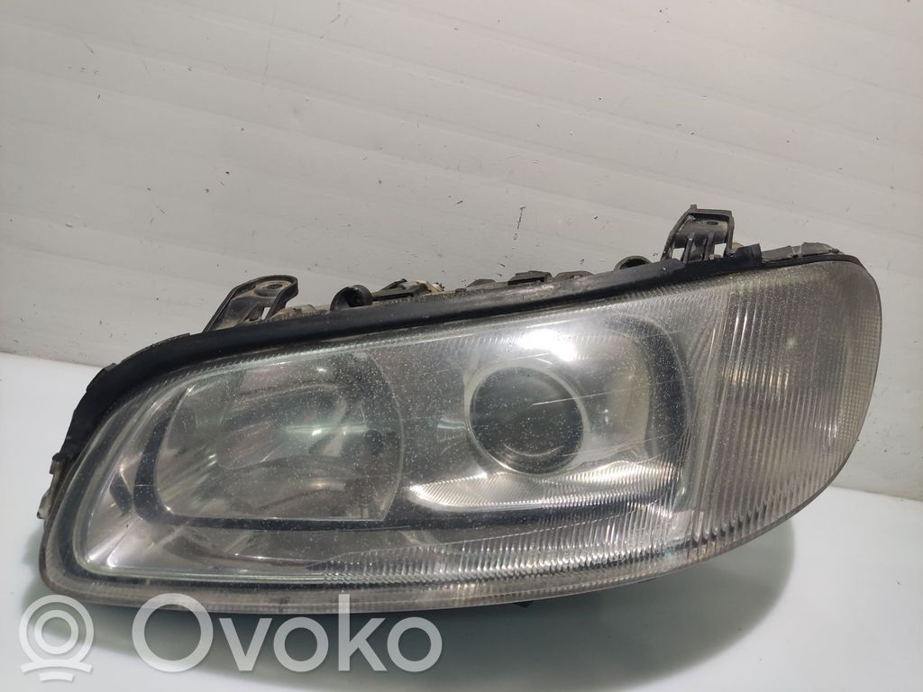Opel Omega B1 Far 
