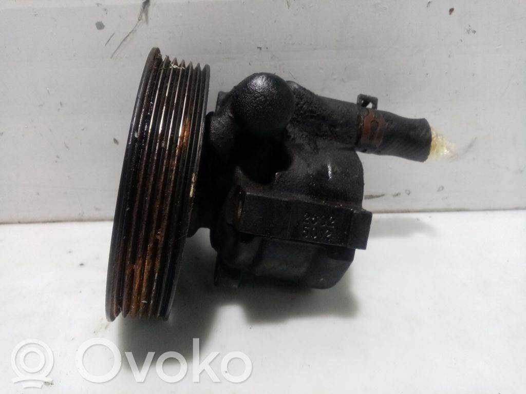 Renault Scenic I Ohjaustehostimen pumppu 