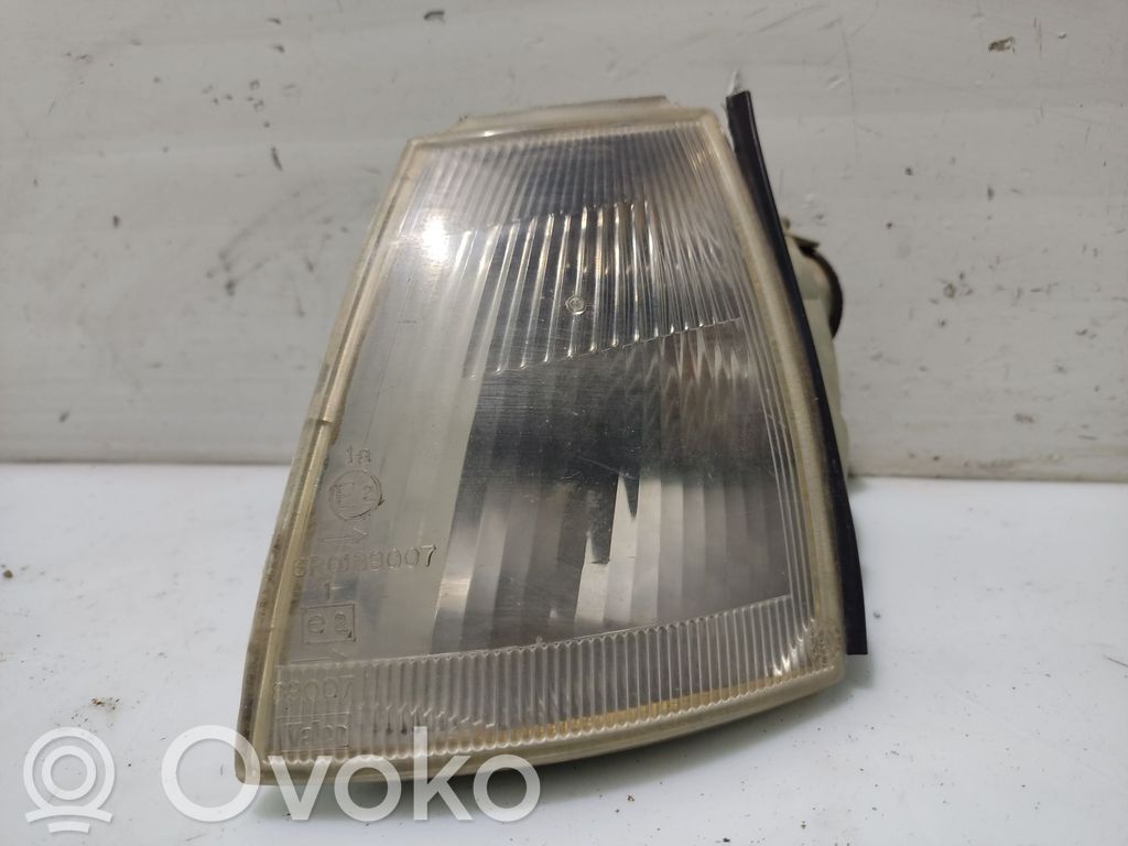 Renault Clio I Front indicator light 