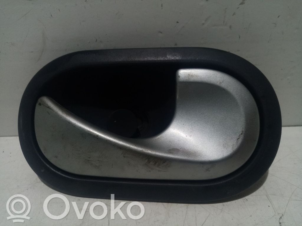 Renault Clio III Front door interior handle 