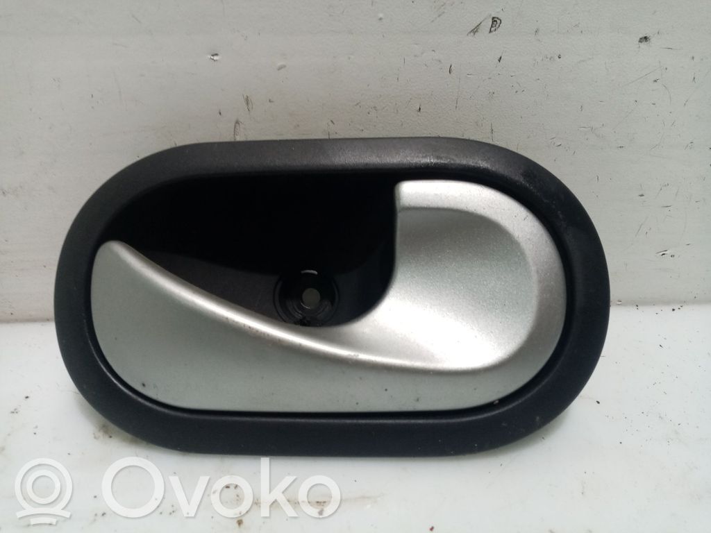 Renault Clio III Rear door interior handle 