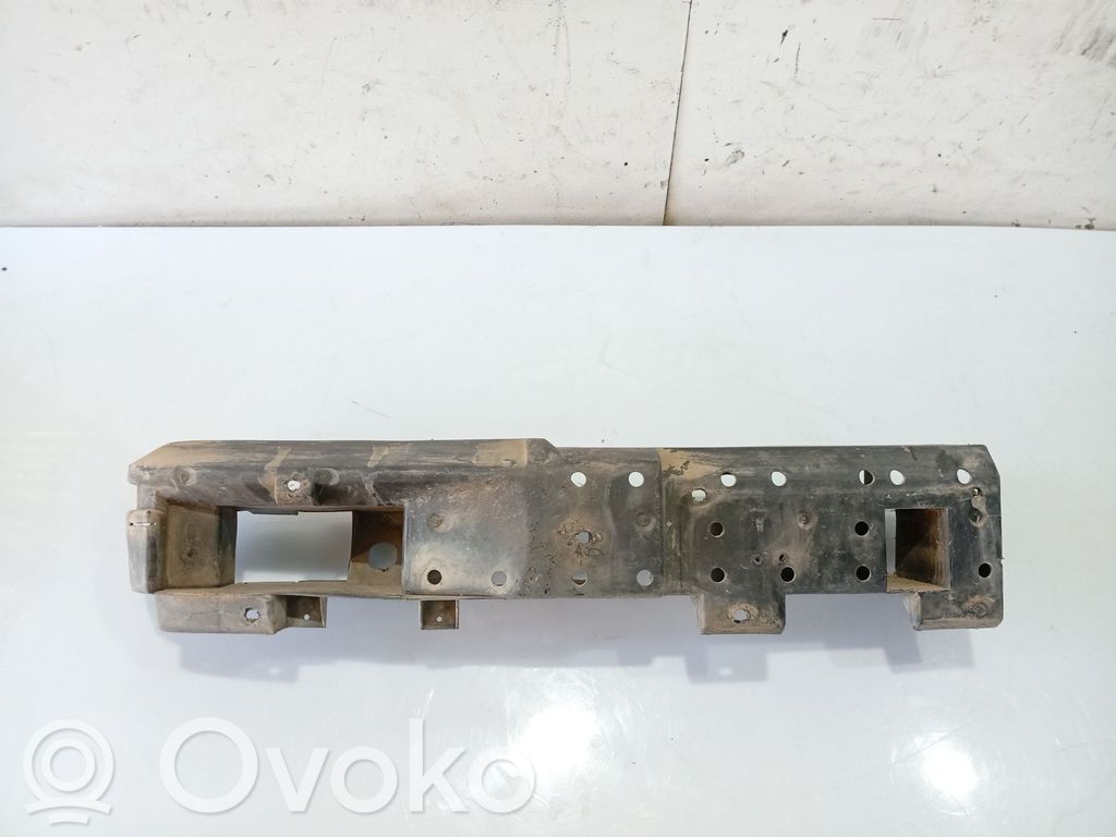 Renault Express Traverse de pare-chocs avant