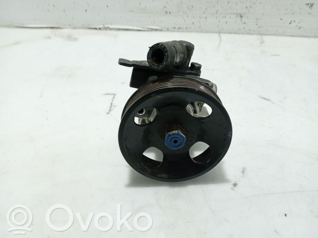 Hyundai Accent Ohjaustehostimen pumppu 