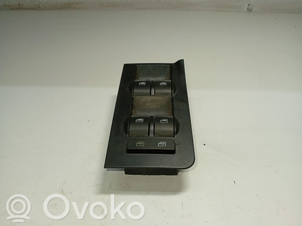 Audi A6 Allroad C5 Electric window control switch 