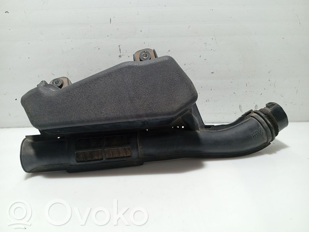 Toyota Auris E180 Luftfilterkasten 