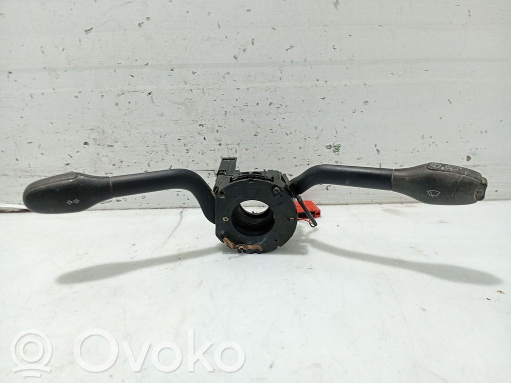 Seat Arosa Butoane/comutatoare pe volan 