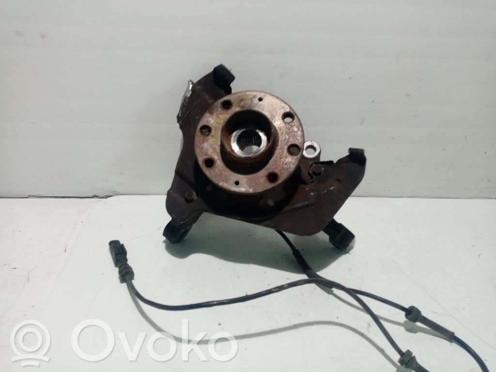 Opel Corsa A Zwrotnica koła przedniego 