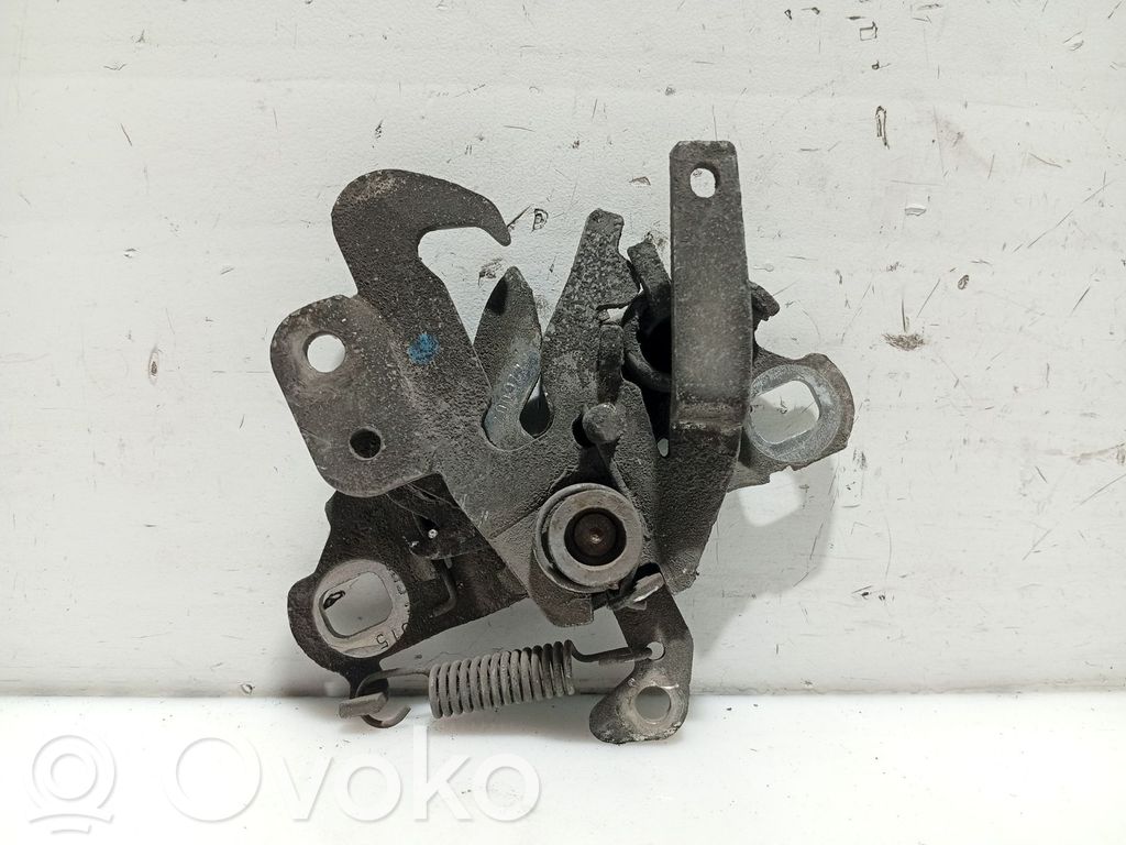 Peugeot 508 Tie down hook / loop 