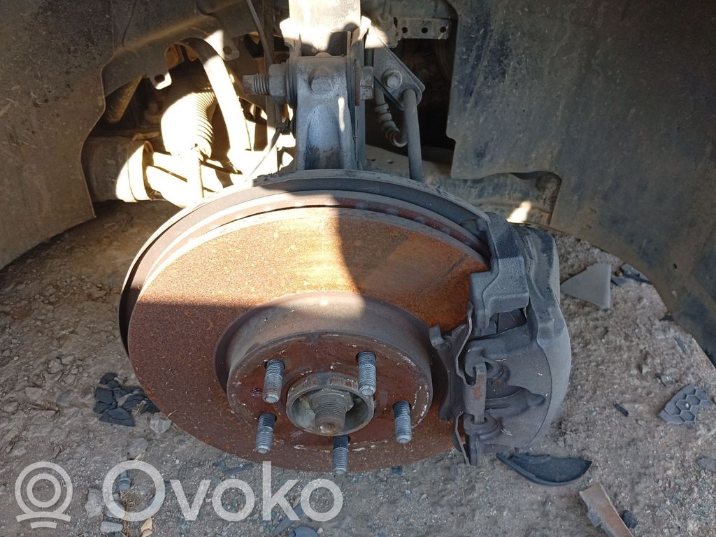 Ford Mondeo MK V Zwrotnica koła przedniego 