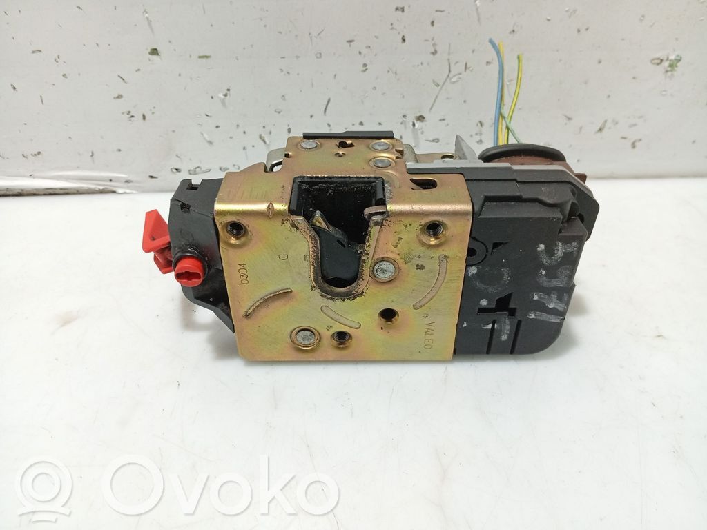 Takaoven lukko   913884