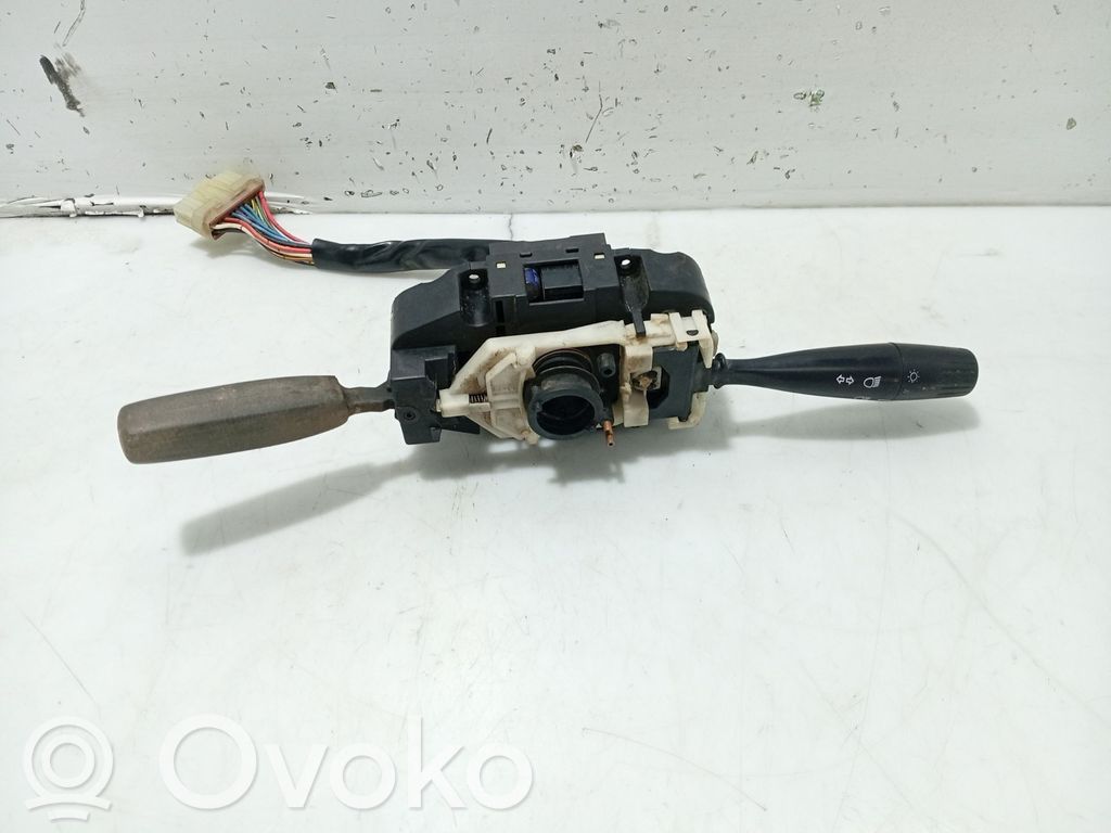 Przyciski multifunkcyjne   03259MM