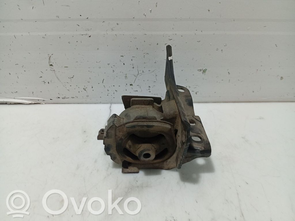 Soporte de montaje del motor   123720R010,2534683