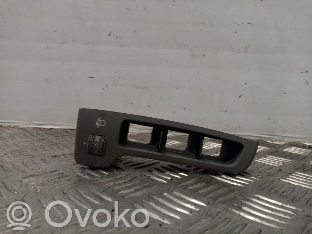KIA Carens III Interruptor de control del panel de luces 
