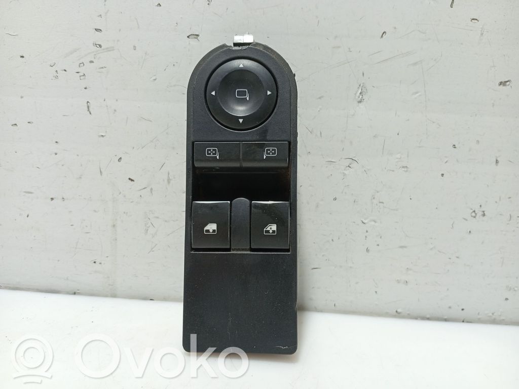 Opel Astra G Electric window control switch 